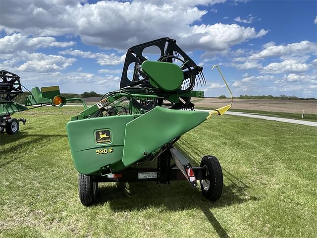 Image of John Deere 920F equipment image 1