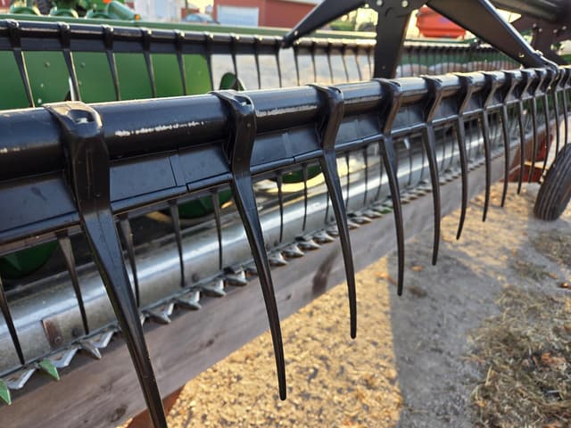 Image of John Deere 920F equipment image 4