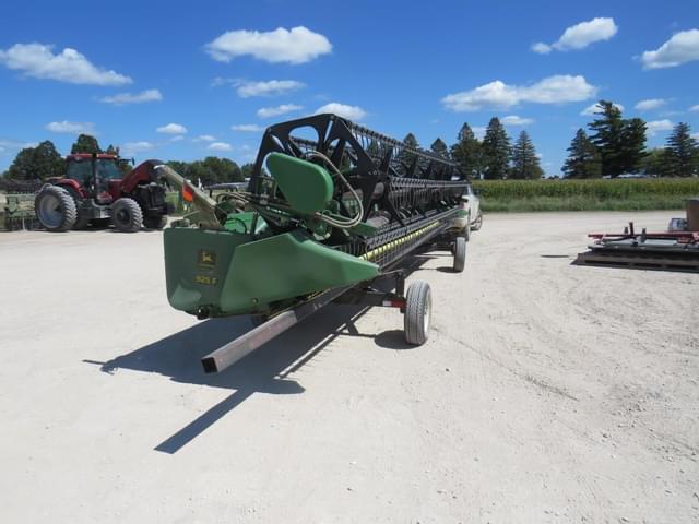Image of John Deere 920F equipment image 3