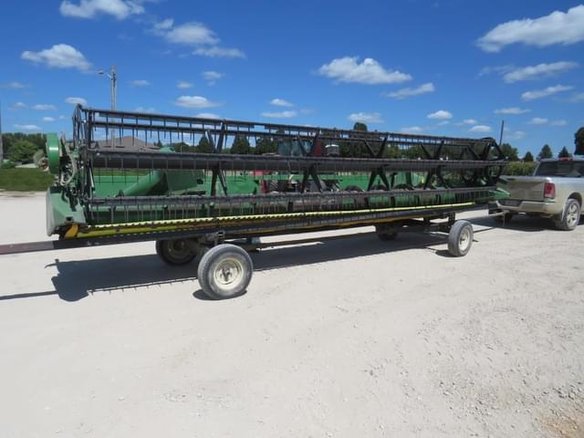 Image of John Deere 920F equipment image 2