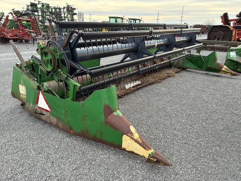 John Deere 920F Equipment Image0