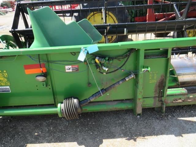 Image of John Deere 920F equipment image 2