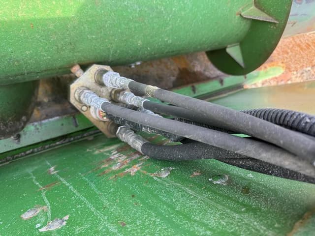 Image of John Deere 920F equipment image 4