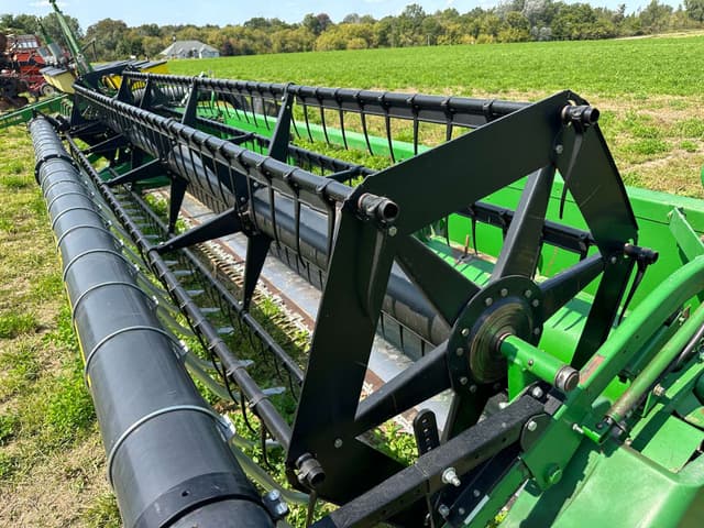 Image of John Deere 920F equipment image 3