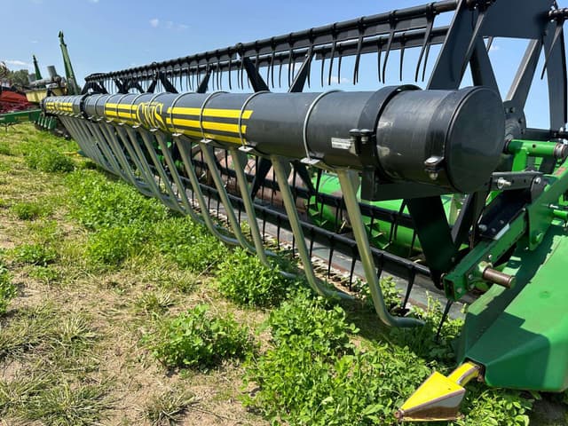 Image of John Deere 920F equipment image 2