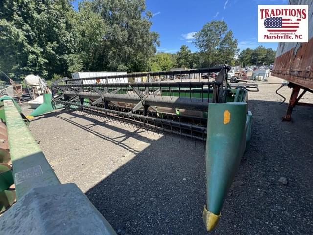 Image of John Deere 920F equipment image 4