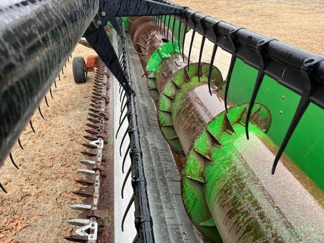 Image of John Deere 920F equipment image 4