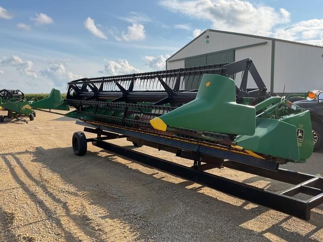 Image of John Deere 922 equipment image 1