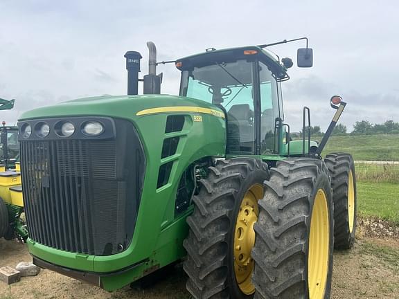 Image of John Deere 9230 equipment image 1