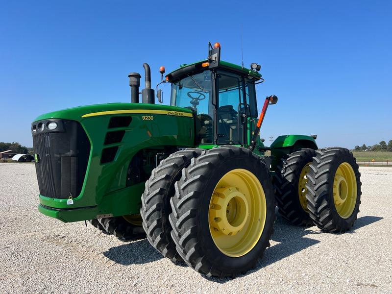 Image of John Deere 9230 Primary image