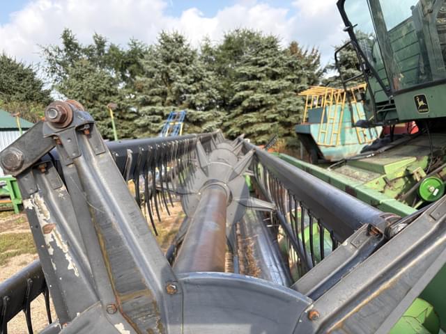 Image of John Deere 924 equipment image 3