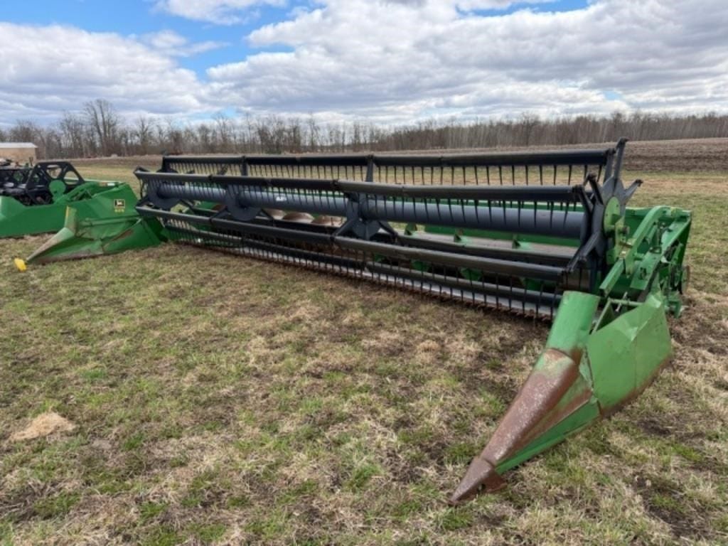 John Deere 924 Equipment Image0
