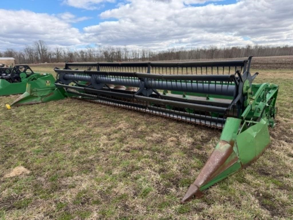 Image of John Deere 924 Primary image