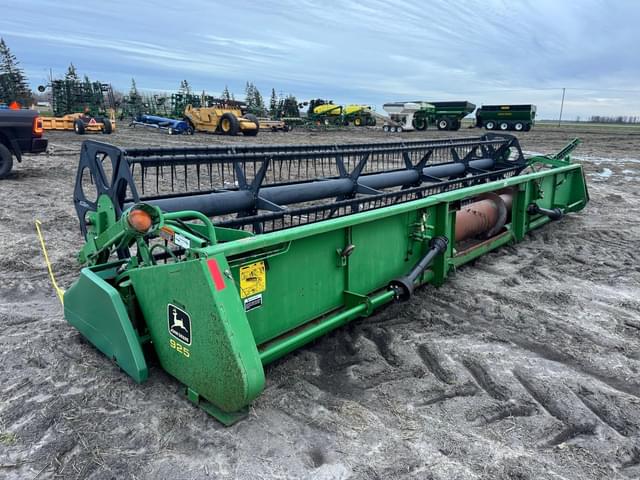 Image of John Deere 925 equipment image 4