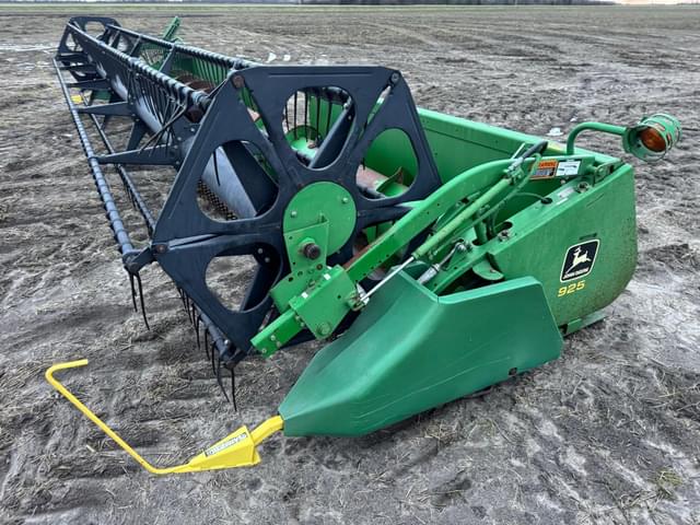 Image of John Deere 925 equipment image 3