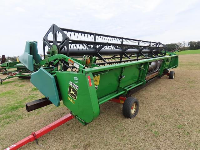 Image of John Deere 925 equipment image 1