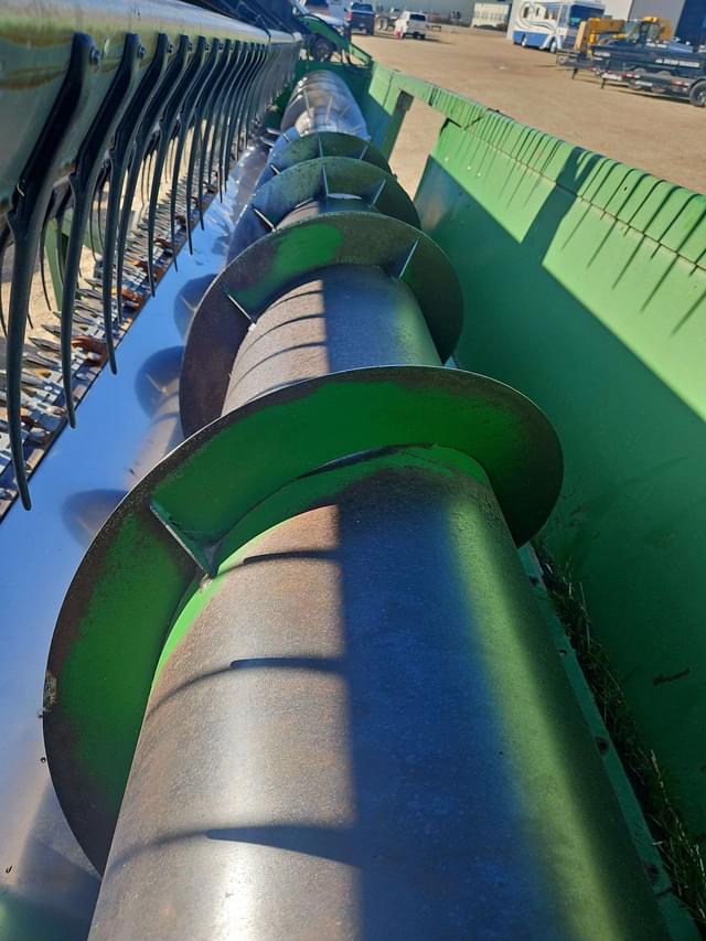 Image of John Deere 925 equipment image 4