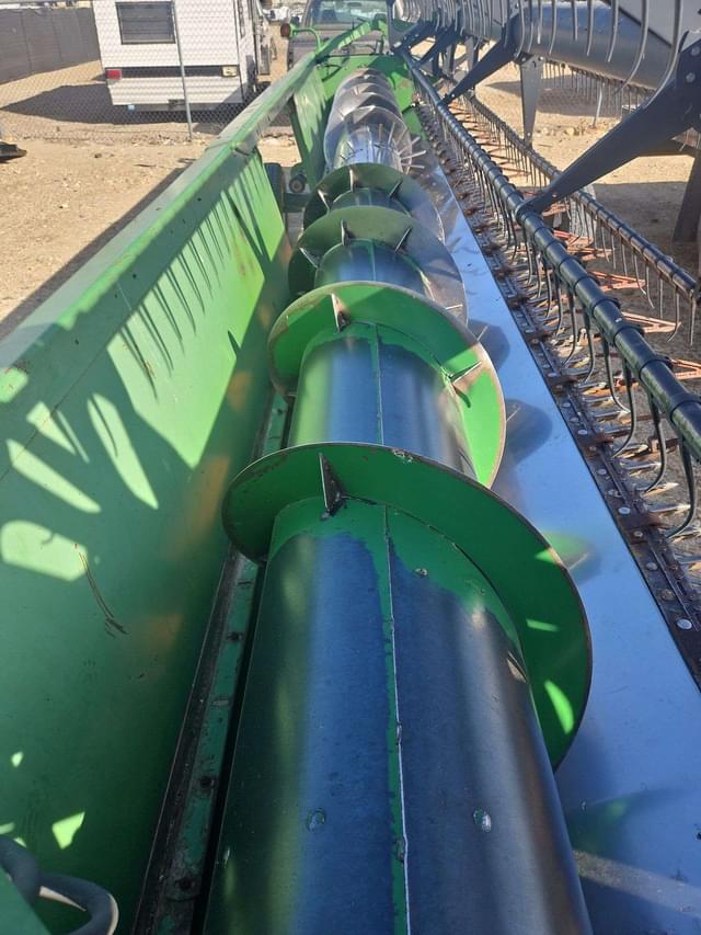 Image of John Deere 925 equipment image 4