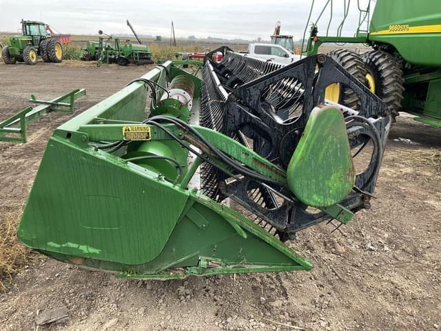 Image of John Deere 925 equipment image 2