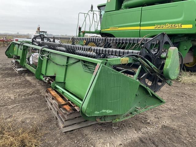 Image of John Deere 925 equipment image 3