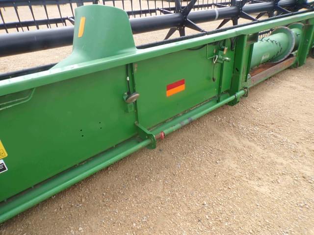 Image of John Deere 925 equipment image 4