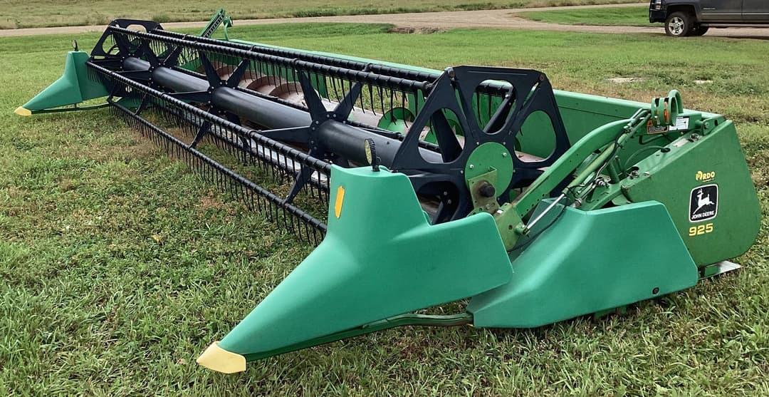 Image of John Deere 925 Primary Image