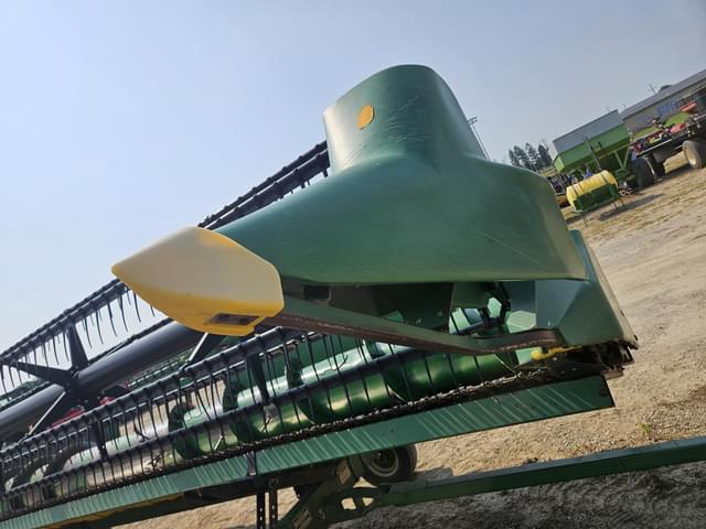 Image of John Deere 925 equipment image 3