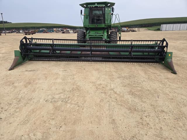 Image of John Deere 925 equipment image 1