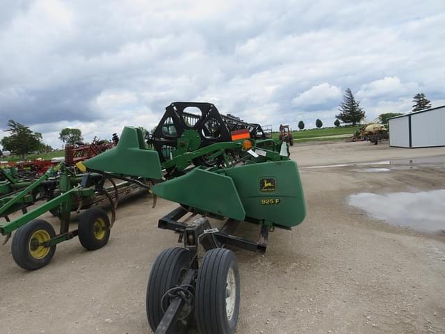 Image of John Deere 925 equipment image 1