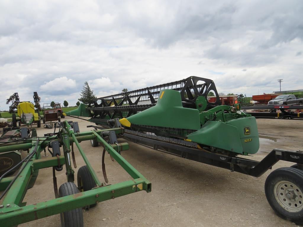 Image of John Deere 925 Primary image