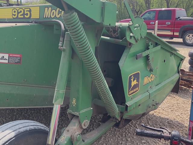 Image of John Deere 925 equipment image 3