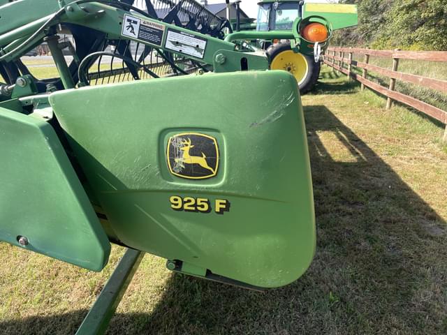 Image of John Deere 925F equipment image 4