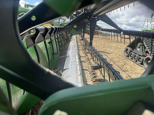 Image of John Deere 925F equipment image 2