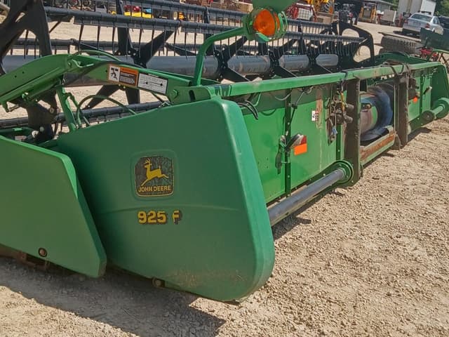 Image of John Deere 925F equipment image 1