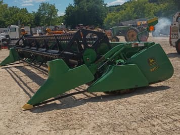Main image John Deere 925F