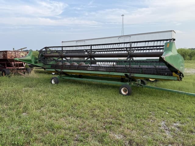 Image of John Deere 925 equipment image 1