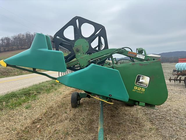 Image of John Deere 925 equipment image 1