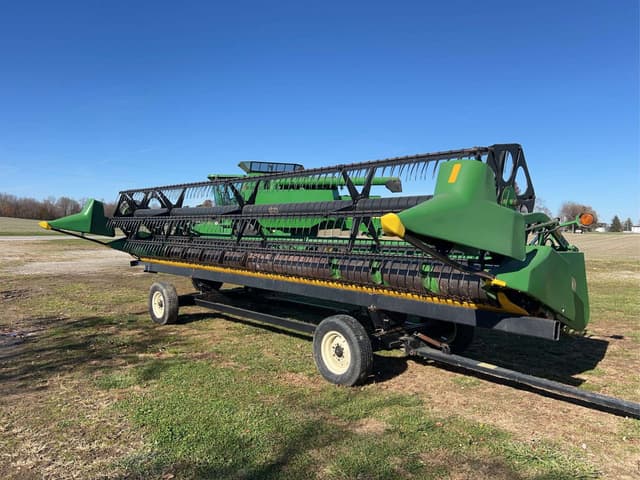 Image of John Deere 925 equipment image 1