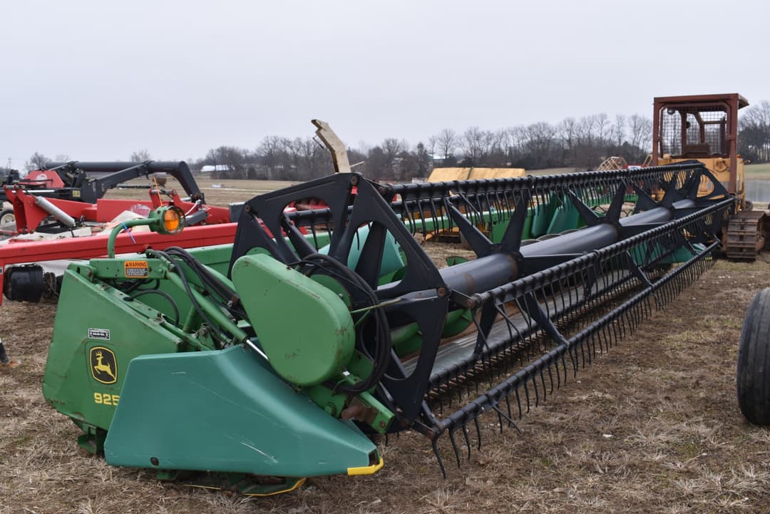 Image of John Deere 925 Primary image