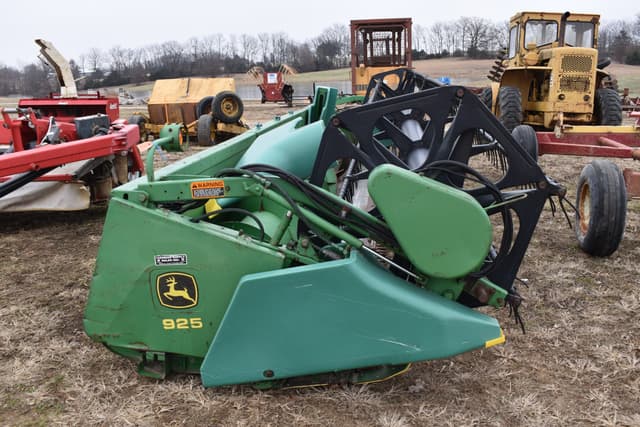 Image of John Deere 925 equipment image 1