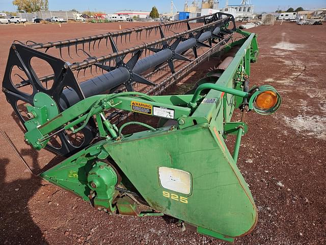 Image of John Deere 925 equipment image 2