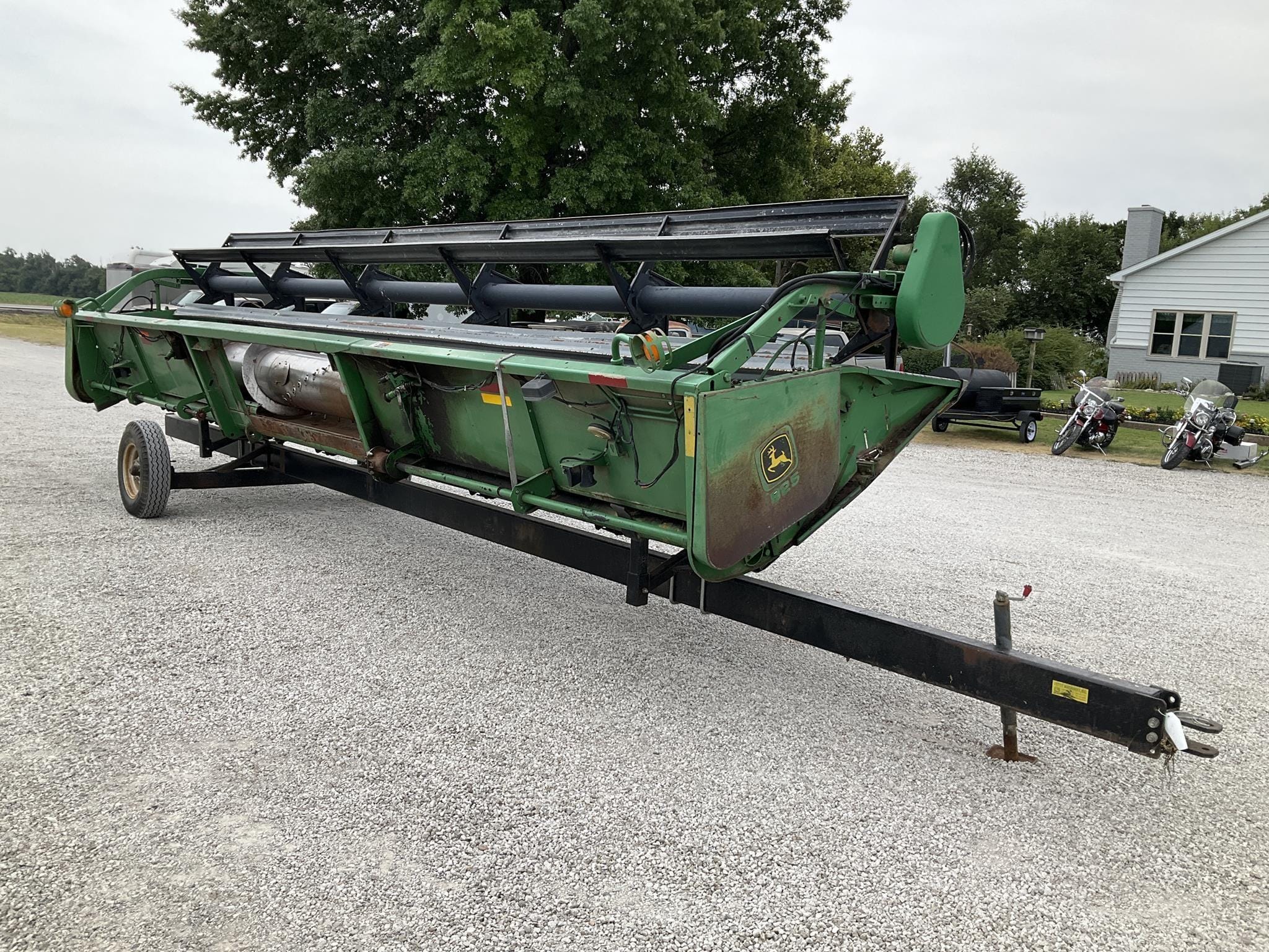 John Deere 925 Equipment Image0