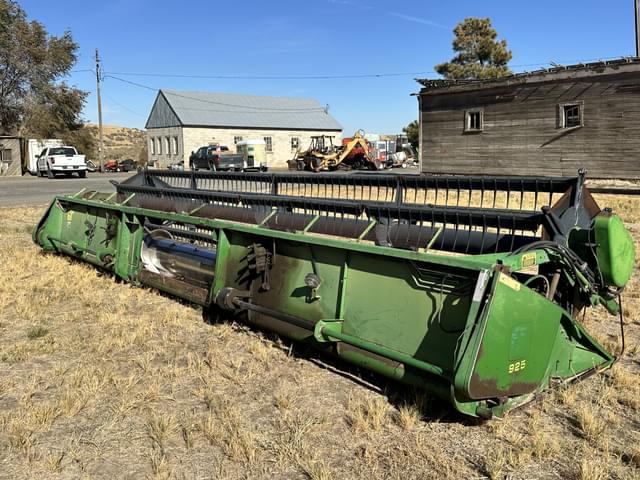 Image of John Deere 925 equipment image 1