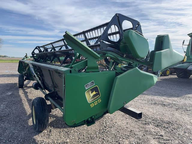 Image of John Deere 925 equipment image 4