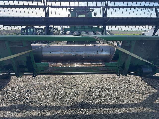 Image of John Deere 925 equipment image 3