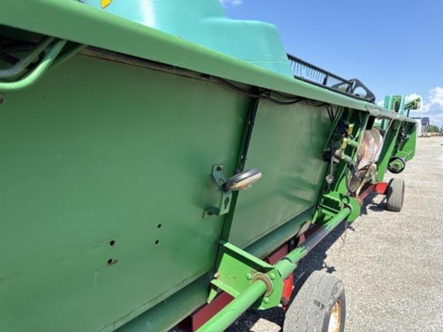 Image of John Deere 925 equipment image 3