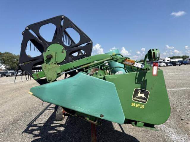 Image of John Deere 925 equipment image 1