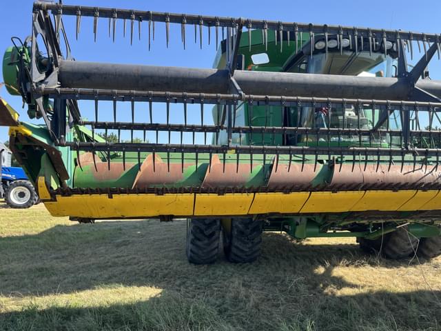 Image of John Deere 925 equipment image 2