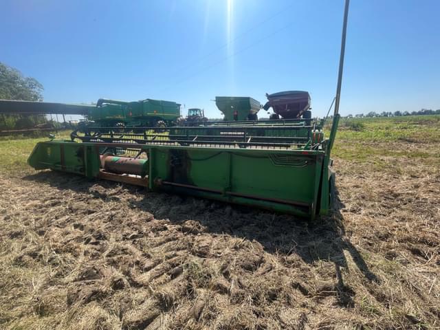 Image of John Deere 925F equipment image 4