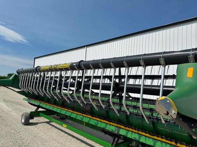 Image of John Deere 925F equipment image 2